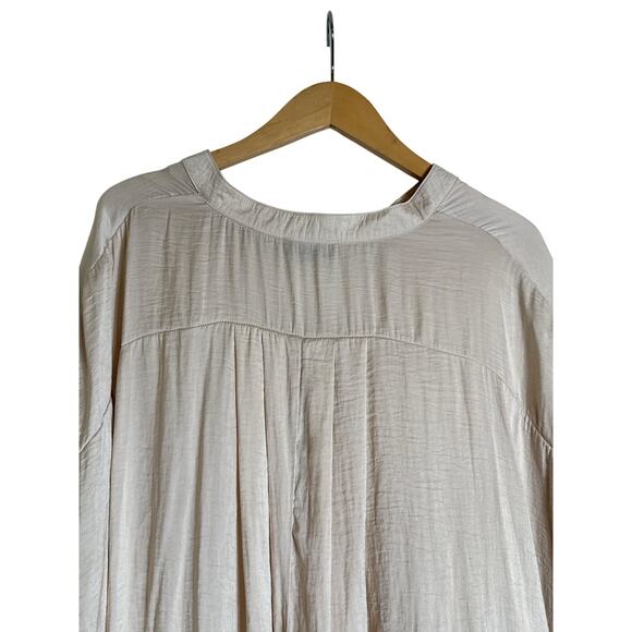GiGio Women's Oversized Loose Fit Button Down Top Hi-Low Hem Size L Cream - Picture 6 of 8